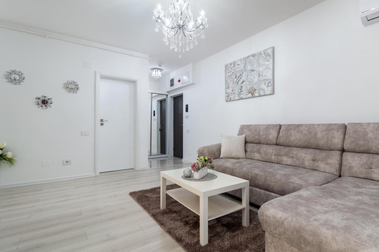 Premier Apartment Luceafarul Орадя Екстер'єр фото