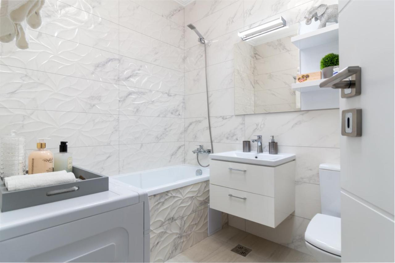 Premier Apartment Luceafarul Орадя Екстер'єр фото